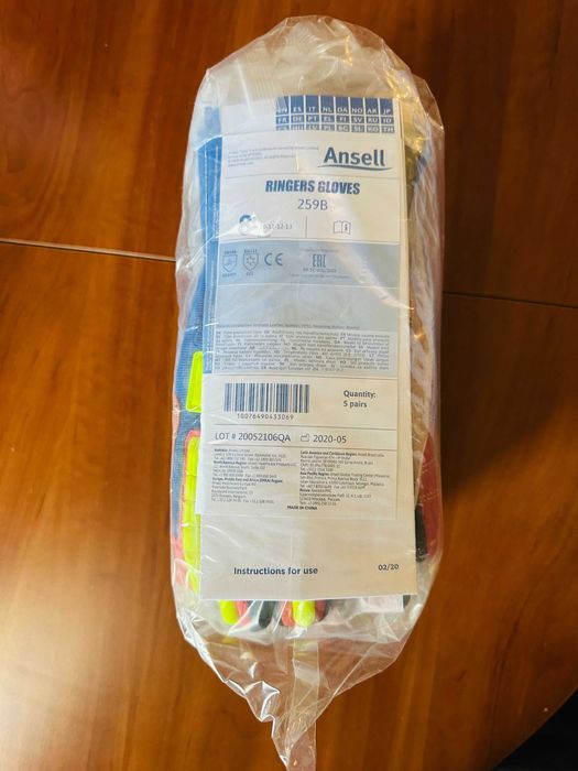 Mănuși impermeabile pentru sarcini grele cu rezistență avansată