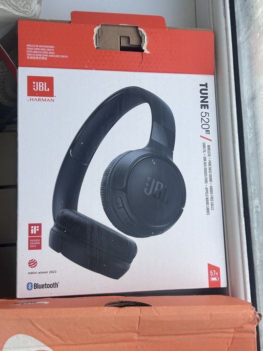 Наушники JBL 520bt