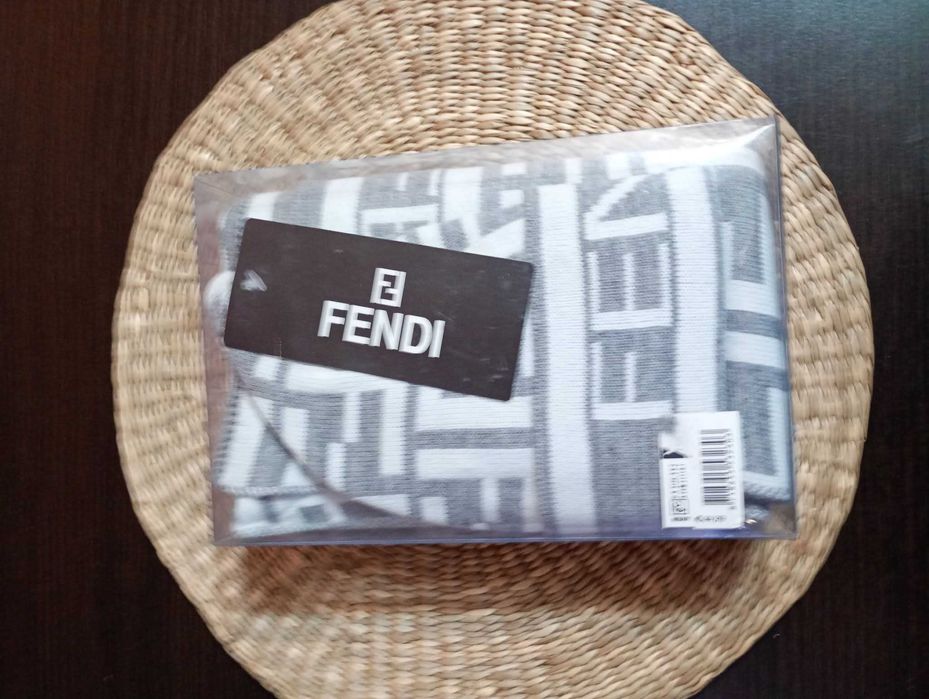 Дамски шал 22лв.