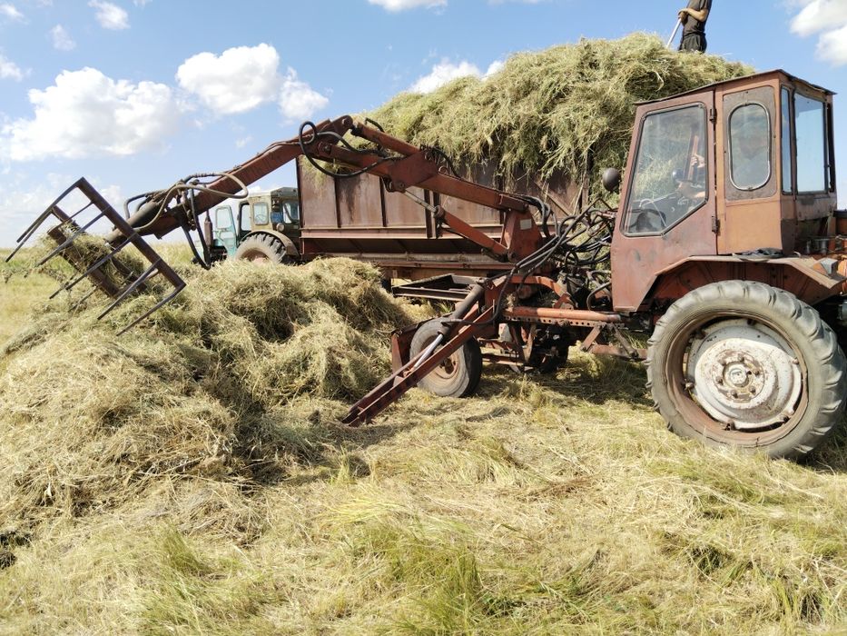 Продам т16 с грейфером