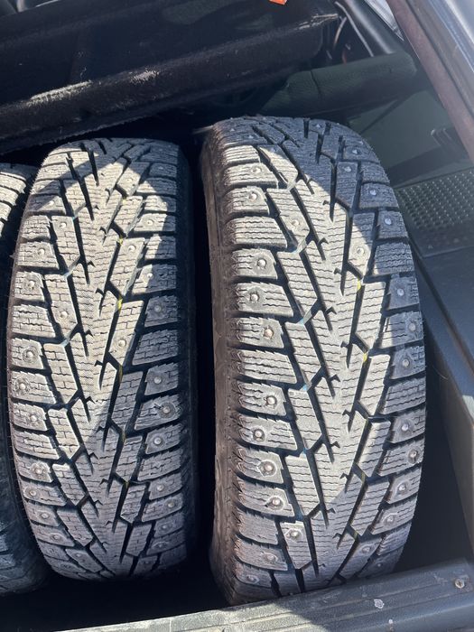 комплект зимних резины р 14 (новые)