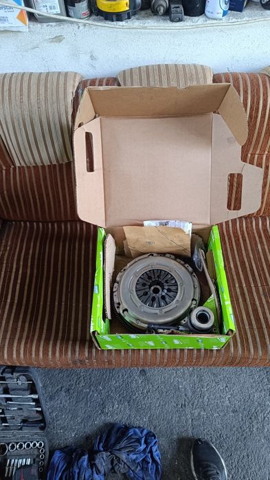 Комплект съединител Valeo 837304 VW/Audi/Seat/Skoda/Ford