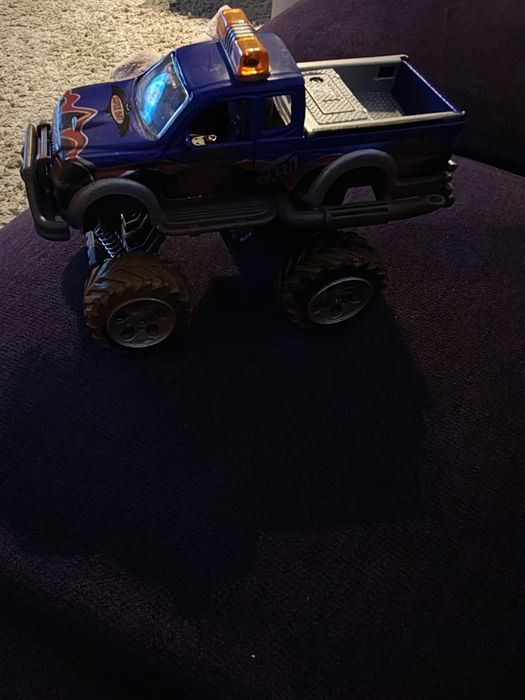 Mașină off road XR7