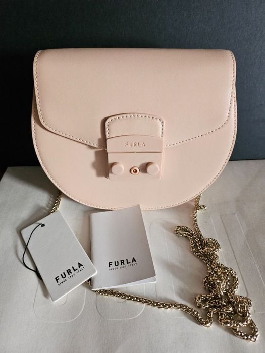 Сумка бренда FURLA