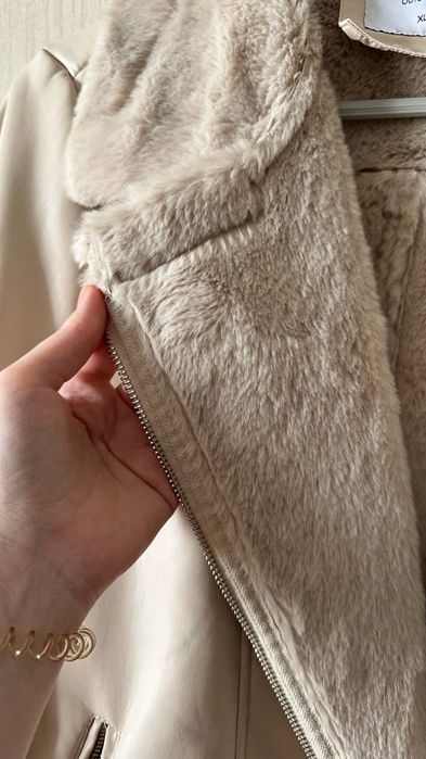 Продам женскую кожанку