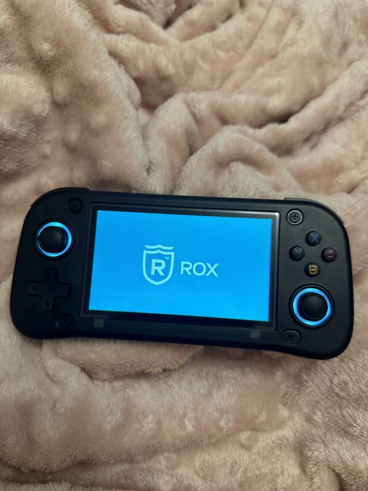 Новая приставка PSP Rox игры