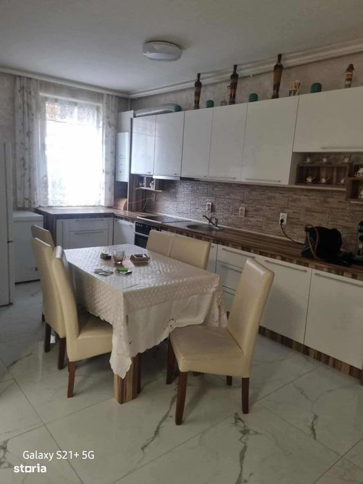 Apartamnet cu 3 camere,gradinaa si parcare cu CF,zona Eroilor-Floresti — fotografia 3