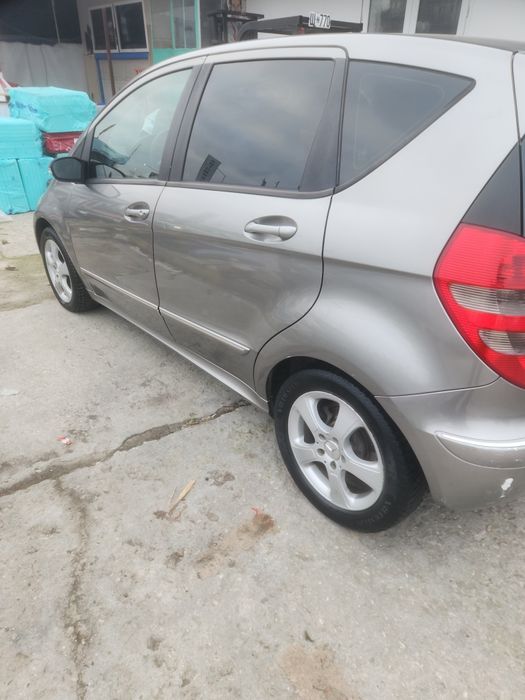 Мерцедес а180 2.0d