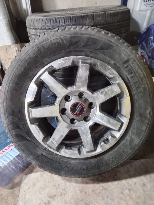 Шина для машины.