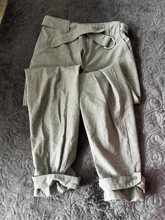 Сив панталон Bershka , и кафяв от Sinsay