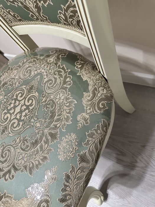 Красивые и прочные стулья