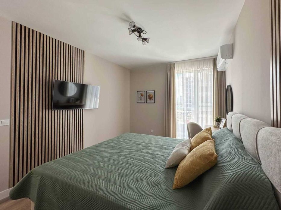 Дава се под наем Тристаен апартамент в Бургас, Изгрев - 98 кв.м за 987.36 € - Снимка #8