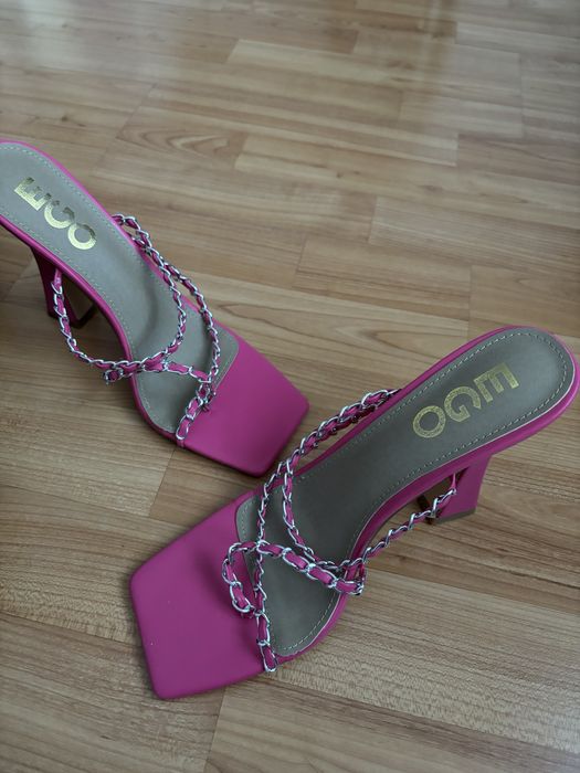 Чехли с ток - цвят фуксия