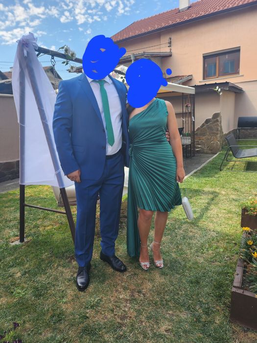 Официална рокля в маслено зелено