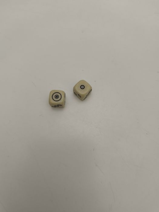 Нарды , резные , в единичном экземпляре