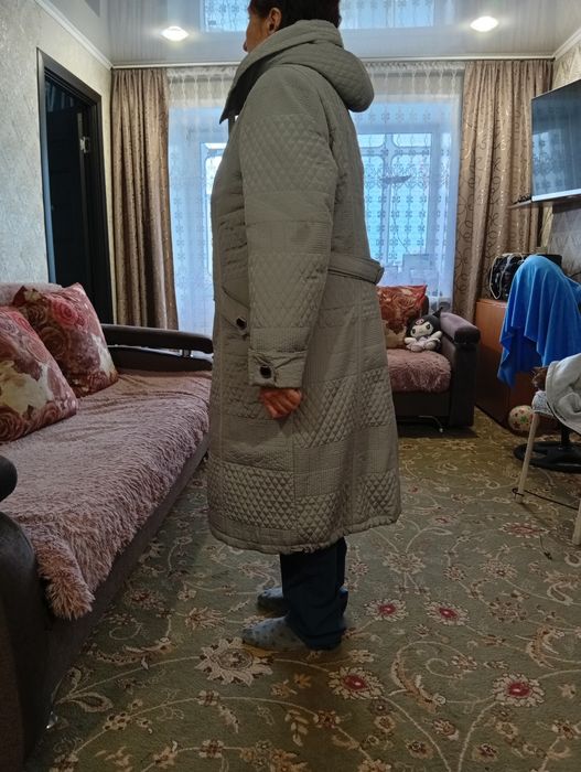 Продам пуховик! Зимний!!!