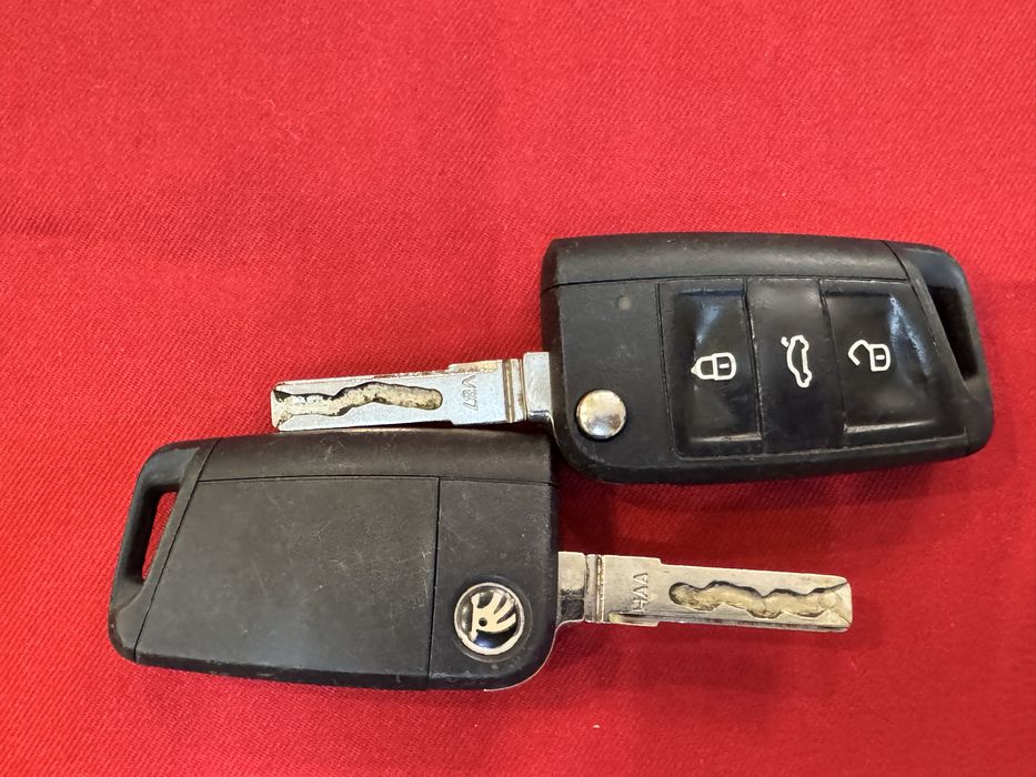 Ключ за Skoda Octavia Fabia  Rapid оригинален с 3бутона