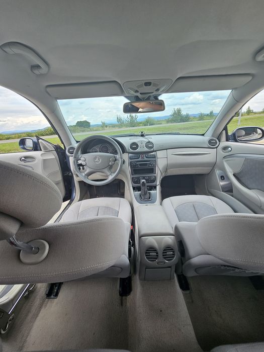 Vand mercedes clk200 citeste descrierea