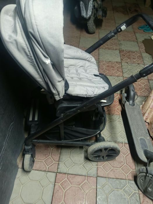 Продам детскую коляску