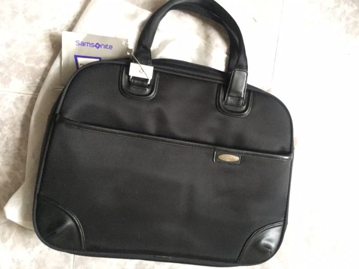 Продавам чисто нова чанта "Samsonite"