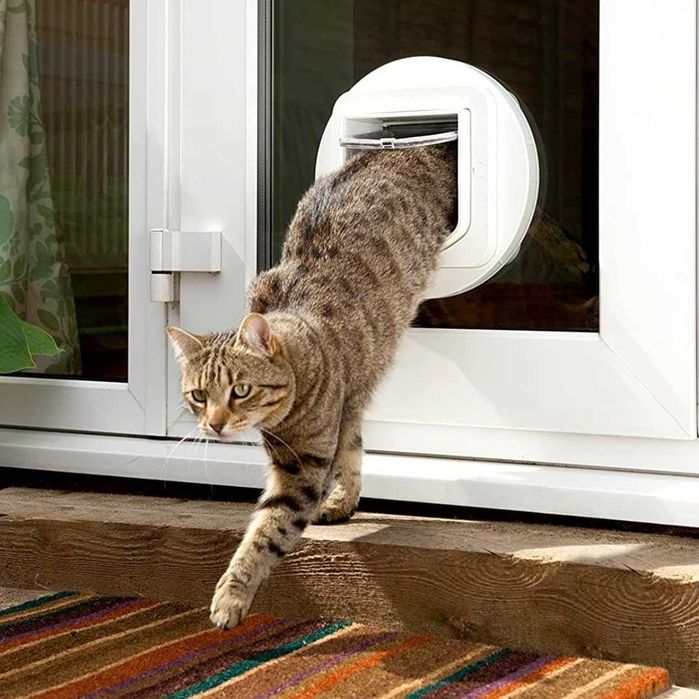 SureFlap - Sure Petcare Микрочип врата за котки, бяла, сканира идентификацията на домашния любимец