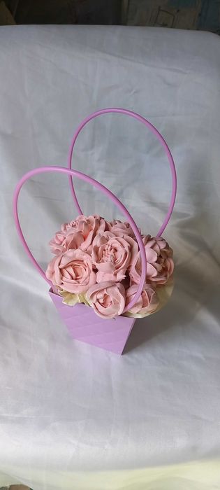 Пионы из зефира клубничные
