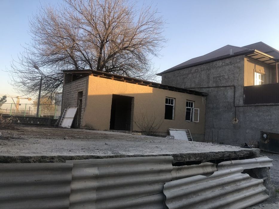 Yer sotiladi dombirobod