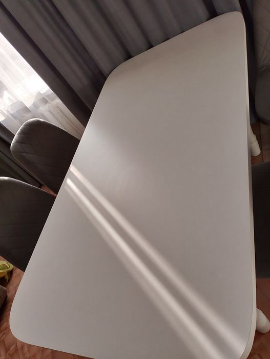 Стол кухонный белый