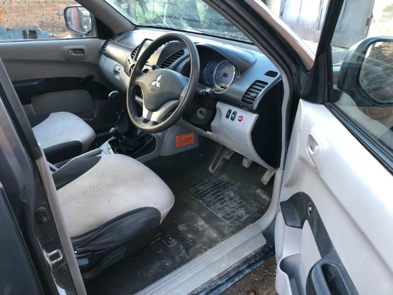 за части Мицубиши Л200 Mitsubishi L200 2.5 /136 к.с Рейнджър