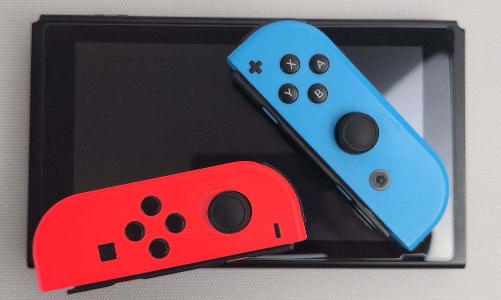 Конзола Nintendo Switch LCD 32GB + 64GB SD Card