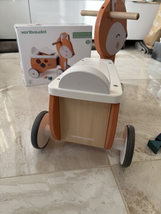 Триколка Vertbaudet fox ride-on