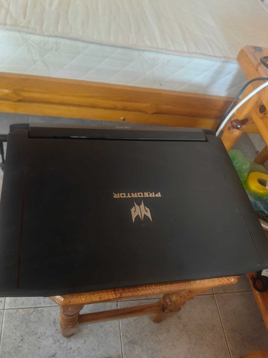 Лаптоп саздаден за игри