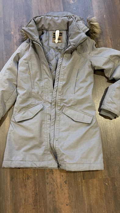 Дамско зимно яке