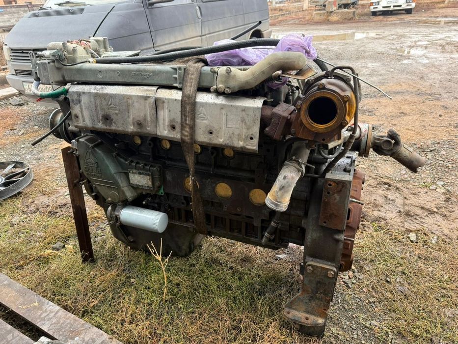 Продам двигатель Howo WD615
