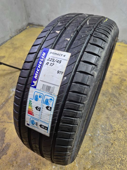 1 Anvelopa de VARA - 225/45/17 - MICHELIN - NOUA - DOT 2021
