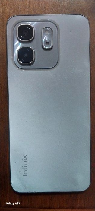 Infinix Hot 50i sotsman