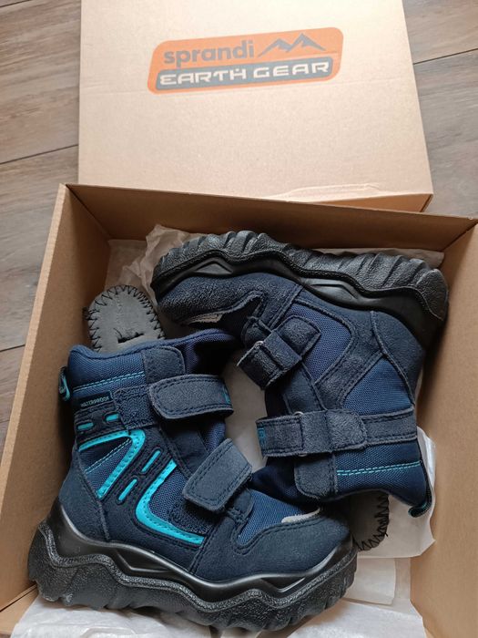 Детски боти и маратонки