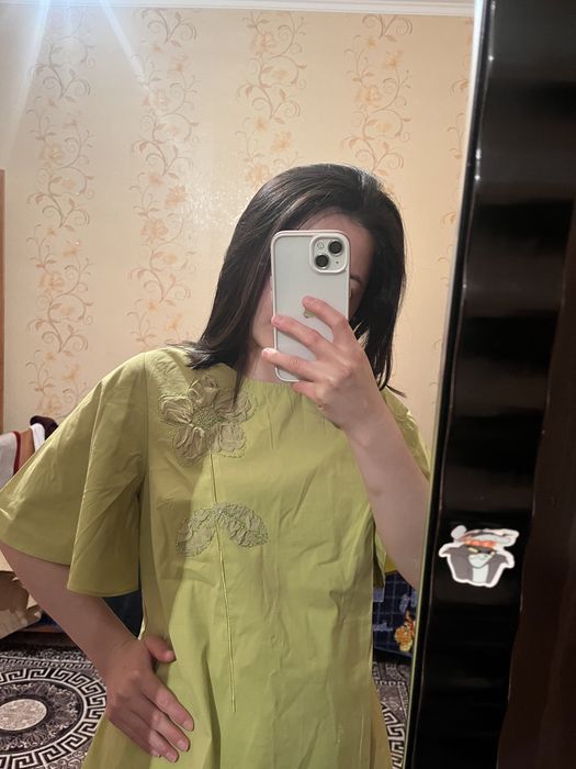 Женская одежда платья