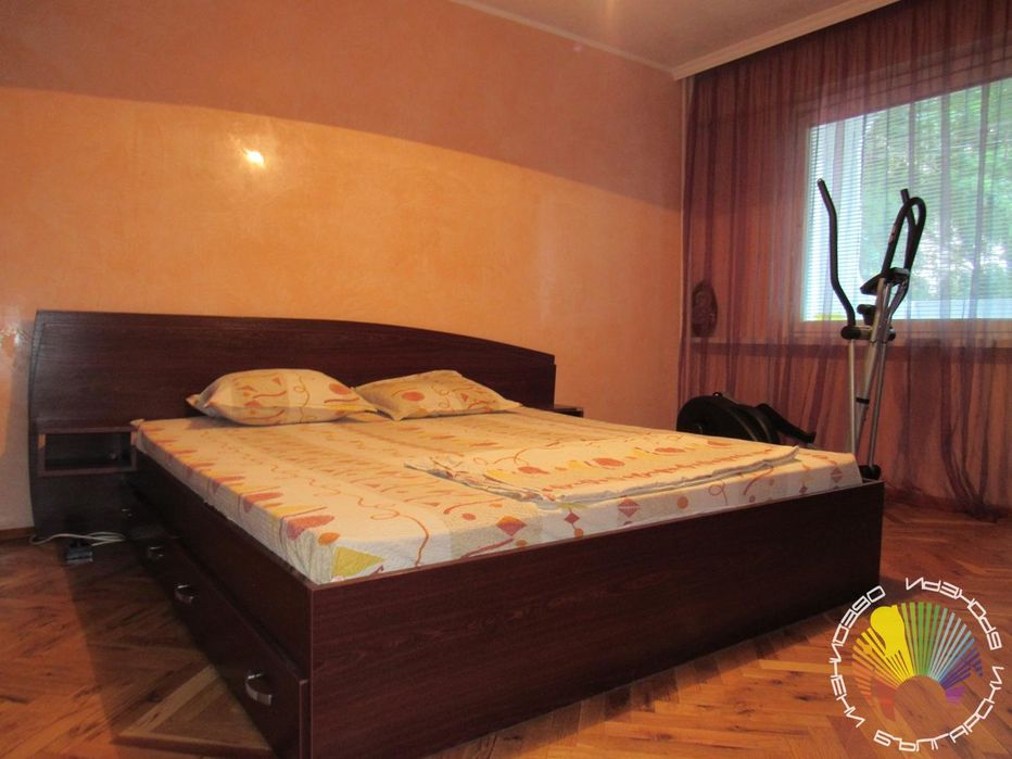 Дава се под наем Тристаен апартамент в Бургас, Възраждане - 110 кв.м за 382.5 € - Снимка #7