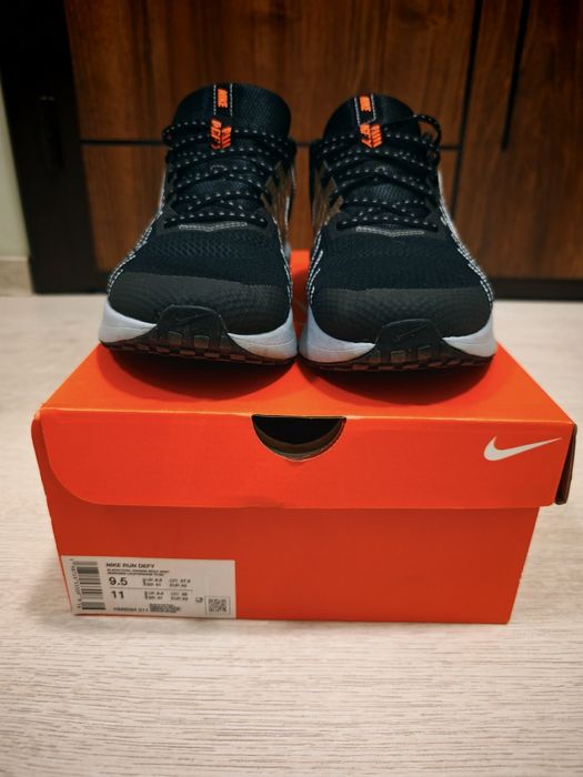 Маратонки NIKE Run Defy