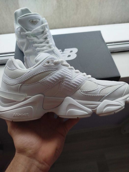 New Balance 9060 Triple White - НОВИ 40 размер
