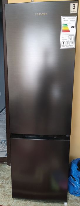 Холодильник сотилади