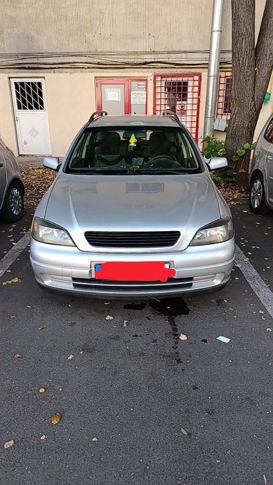 Vând Opel Astra G mașină întreagă,motor defect