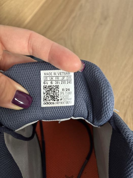 Маратонки Adidas