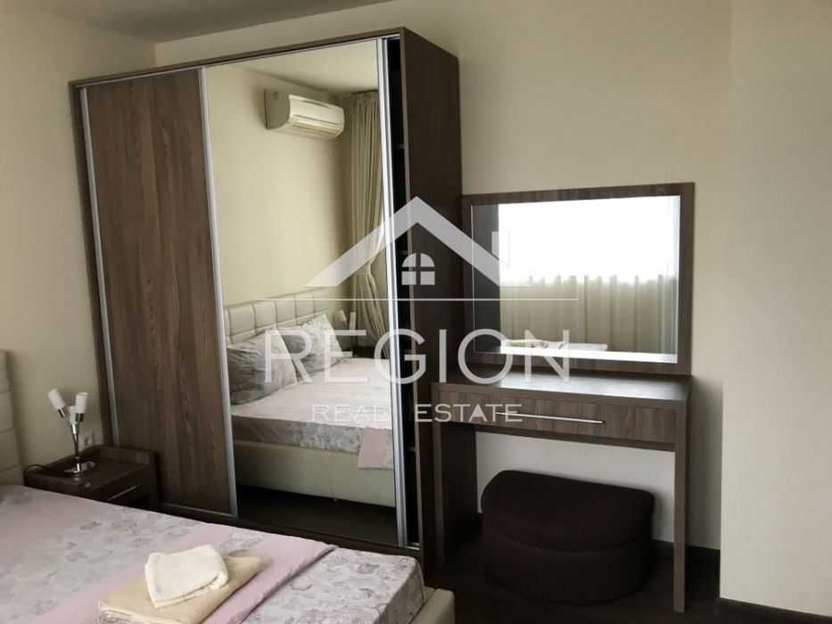 Дава се под наем Тристаен апартамент в Варна, Червен площад - 100 кв.м за 612 € - Снимка #7