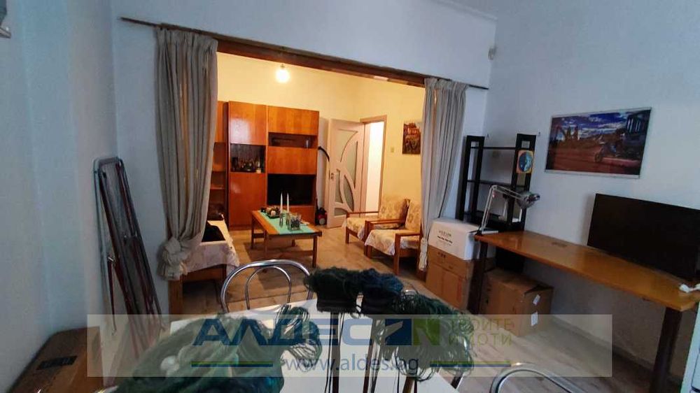 Дава се под наем Двустаен апартамент в София, Център - 65 кв.м за 650 € - Снимка #3