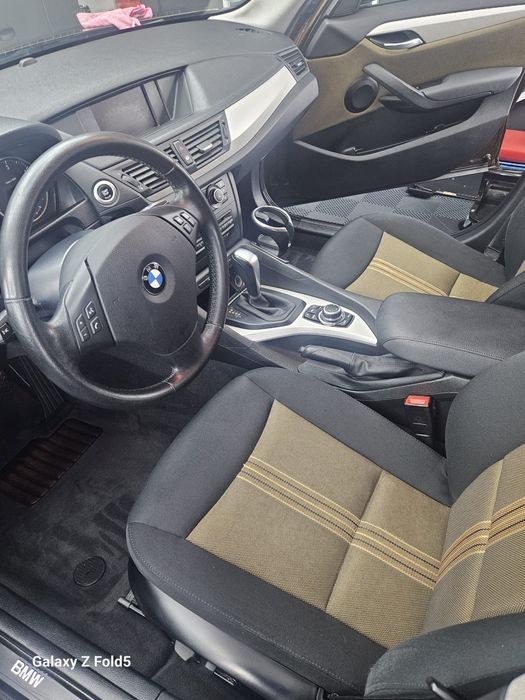Bmw X1-Xdrive 4x4 ,  an fab 2011. Automat . Bi-xenon , navi . Deosebit  !