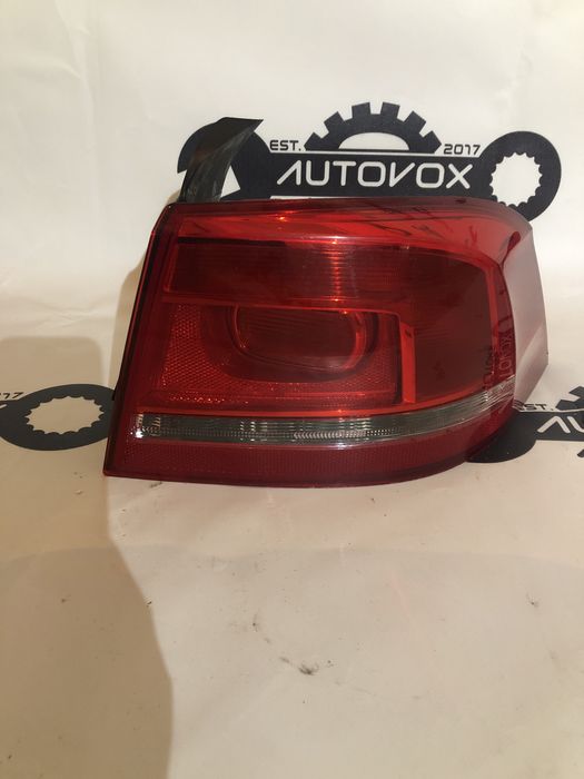 Stop dreapta Vw Passat B7 Berlina Sedan