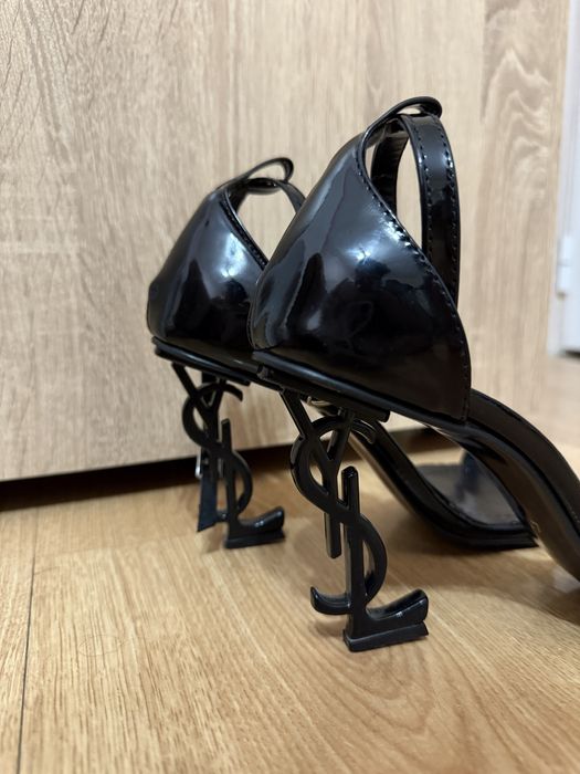 Yves Saint Laurent YSL Женски токчета 41 номер 25см стелка