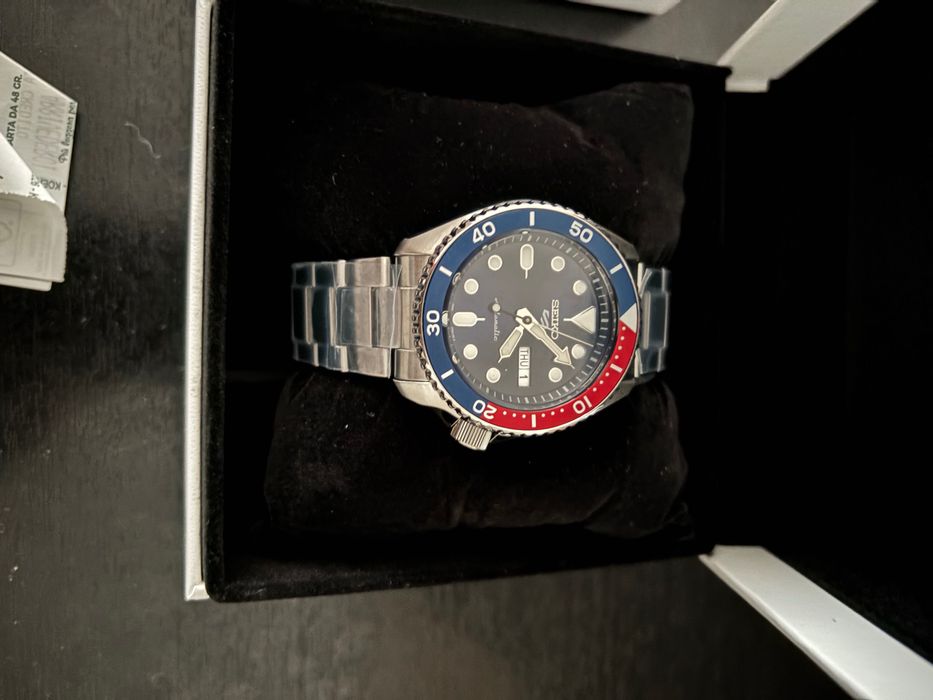 Seiko 5 Sport Pepsi Automatic